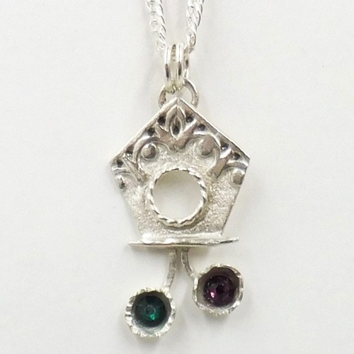Click to view detail for DKC-2090 Pendant, Bird House $98